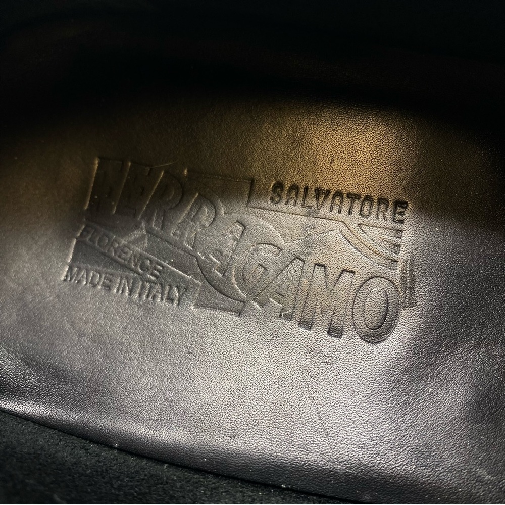 ❤️Salvatore Ferragamo Black “Navarro” Loafers. - Picture 8 of 11